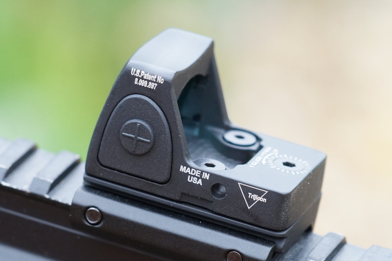 Red Dot reflex sight 3 MOA Fully Adjustable Brightness off to Very Bright, Great Pistol Sight.